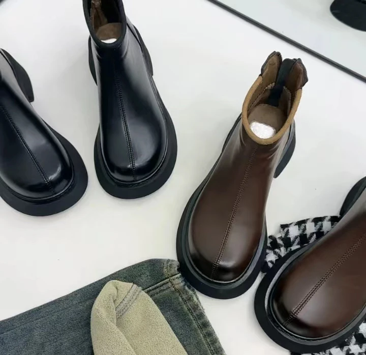 新款韩系娃娃头松糕厚底烟管靴9009