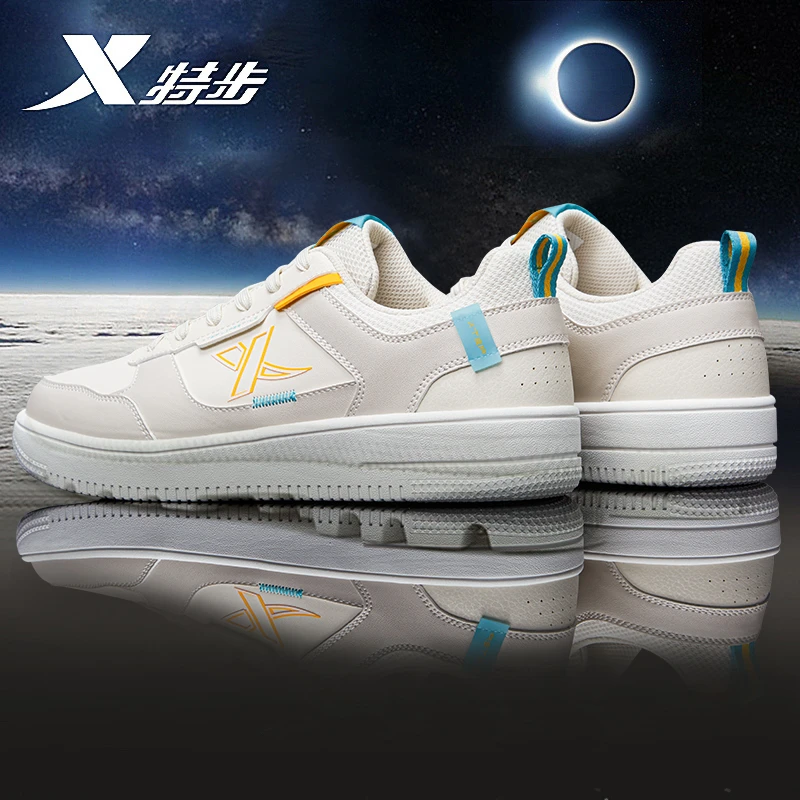 特步男鞋板鞋官方正品2024新款冬季鞋子男款冬季韩版潮休闲运动鞋