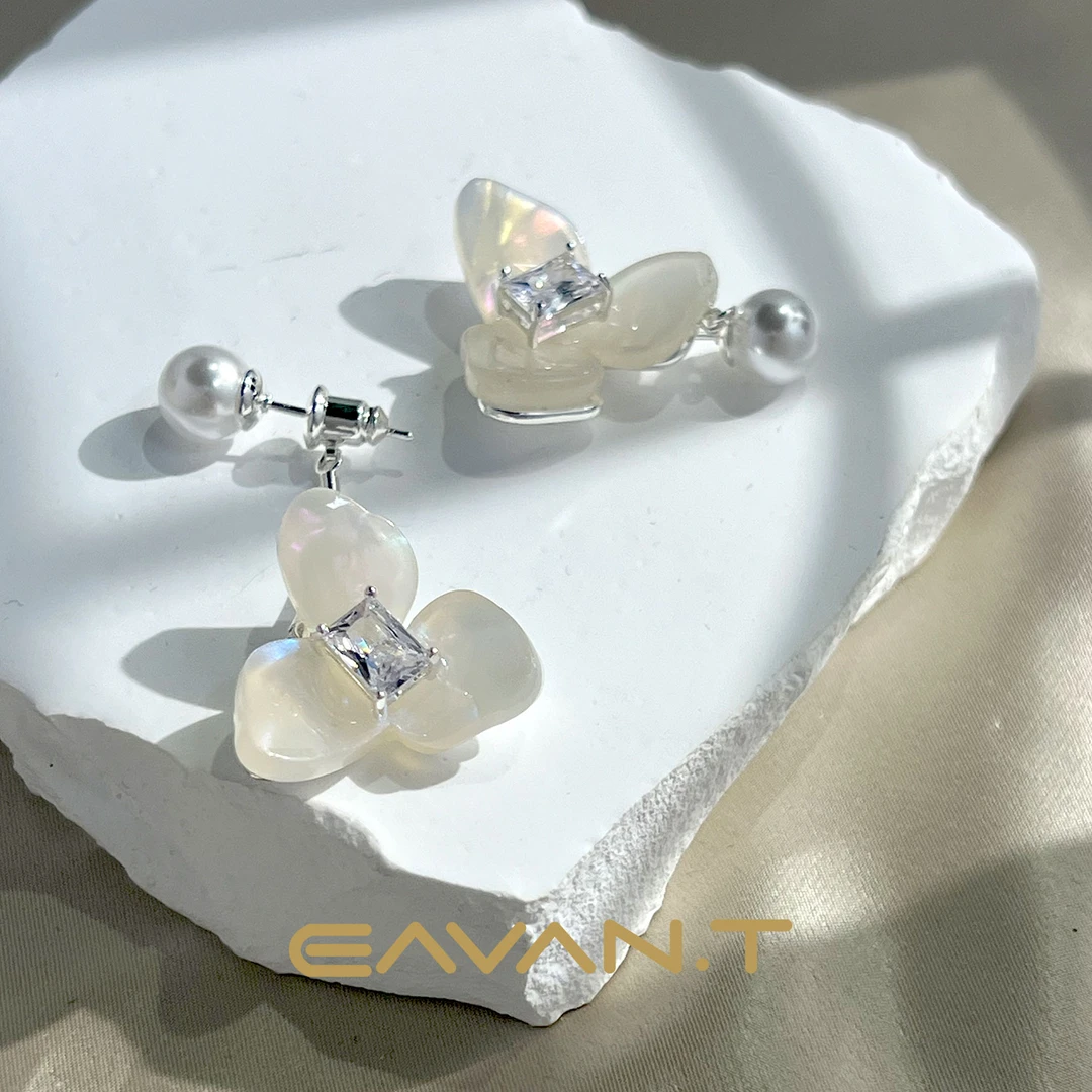 非金属合成锆石耳饰 Eavan.T花朵AB款耳钉 T0434