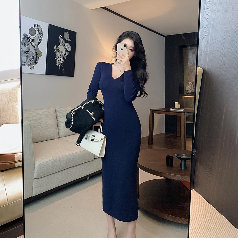 林关关藏蓝色气质V领修身长袖包臀裙女秋季连衣裙针织打底裙81436