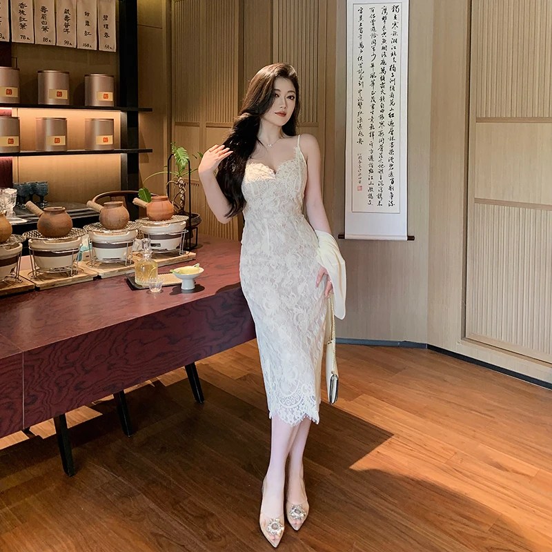 林关关【心动降临】法式蕾丝气质性感名媛连衣裙后妈裙