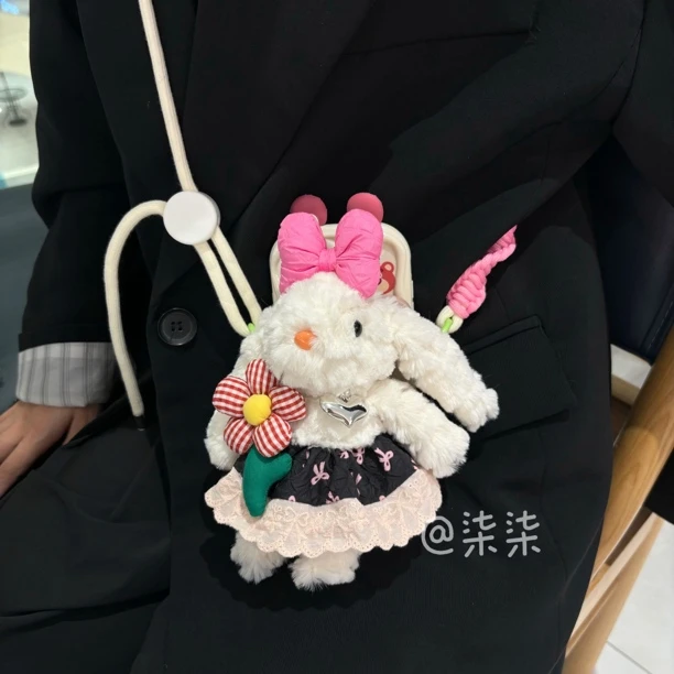 【手机背夹-不含壳】手捧花白兔可爱ins手机背夹时尚潮流通用型号