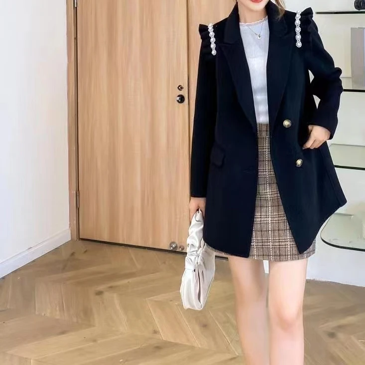 22027新款时尚手工串珠耳边边拼接翻领单排扣双面毛呢大衣外套