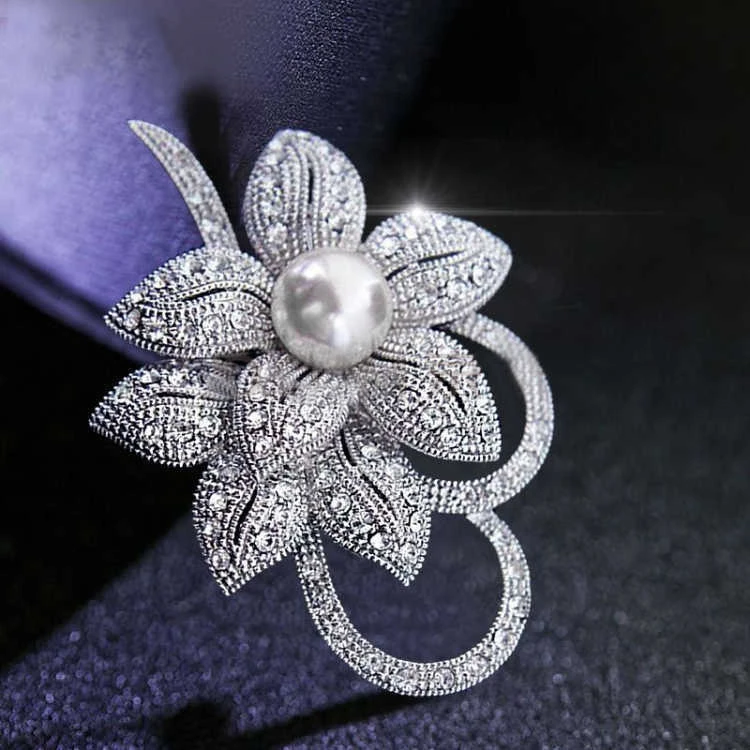 合金合成锆石胸针 韩版珍珠水晶胸针档胸花别针女士花朵胸针衣饰
