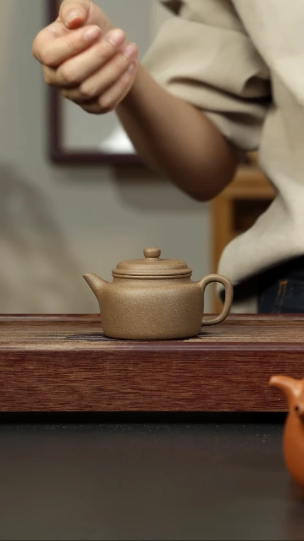 【闪购商品】紫砂茶壶芝麻绿 德钟