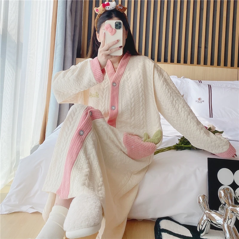 带胸垫长袖哺乳睡裙秋冬款空气棉月子服孕妇睡衣产妇待产裙连衣裙