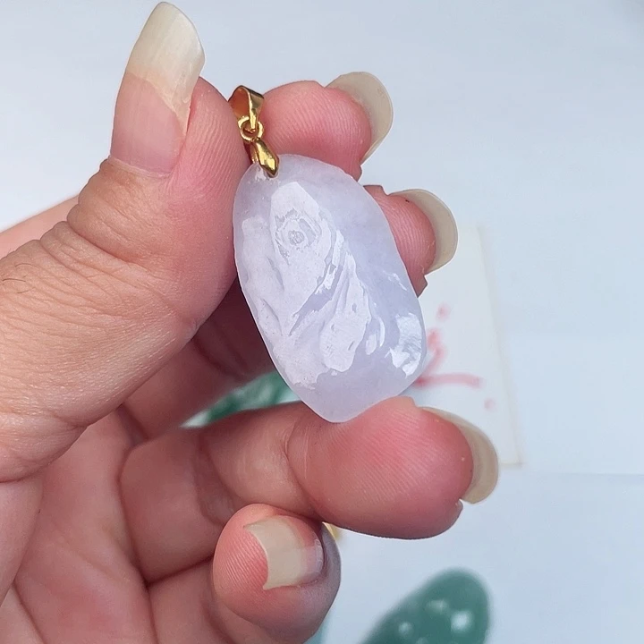 翡翠颈饰未镶嵌翡翠商品链接