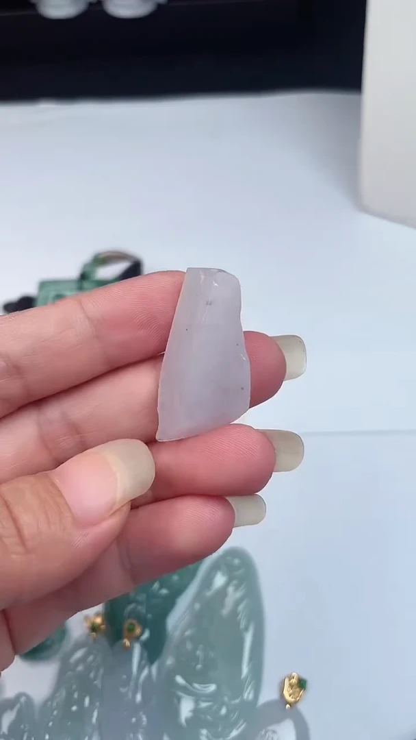 【闪购商品】翡翠颈饰未镶嵌46546546544