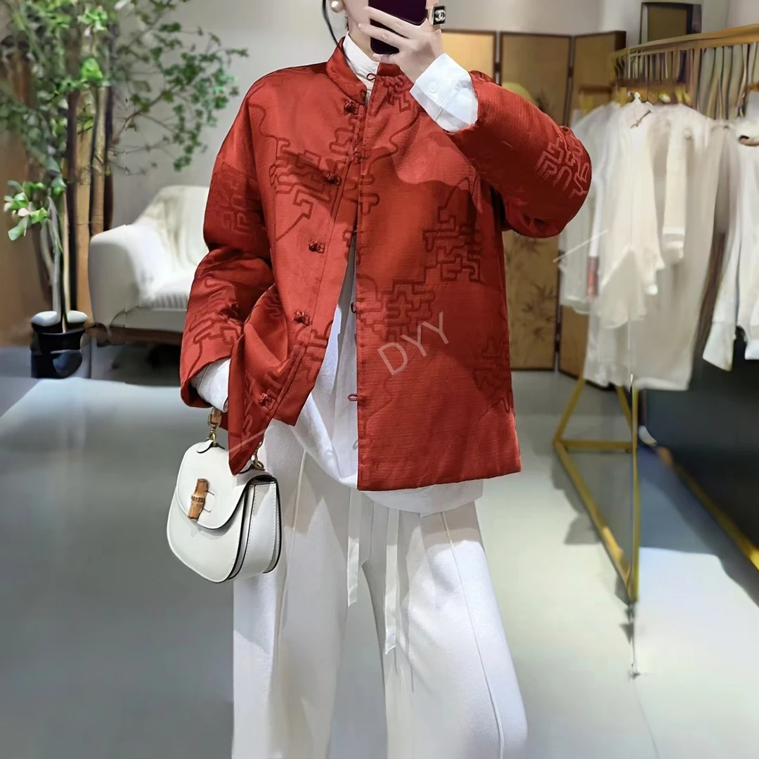 《董家推荐》中式立领复古盘扣外套喜庆朱纱云提花唐装上衣[棉服]