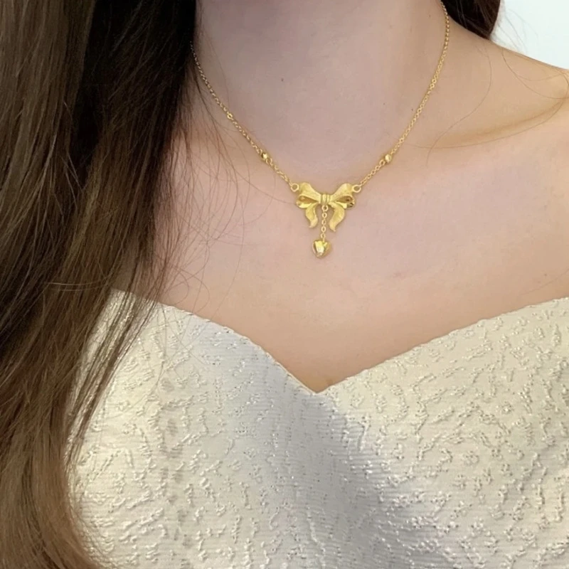 钛钢项链 轻奢百搭小众在逃公主蝴蝶结爱心项链女气质ins锁骨链