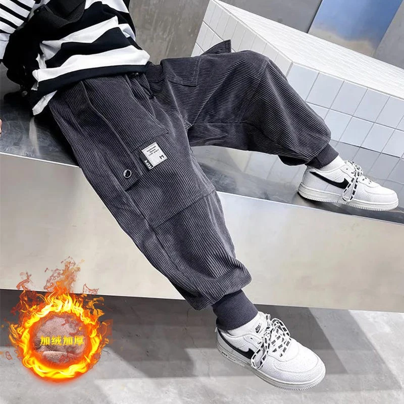 儿童2024灯芯绒工装裤新款宽松裤中大童加绒秋冬一体绒裤子束脚裤