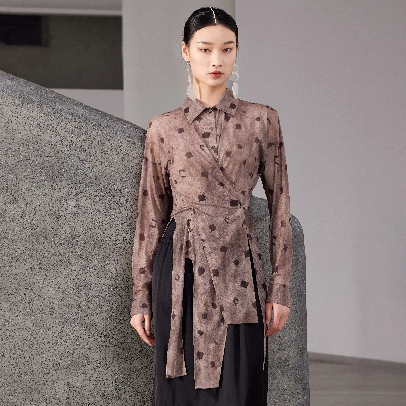 界内界外复古印花咖色定制网纱小众设计感不对称长袖衬衫J42C394