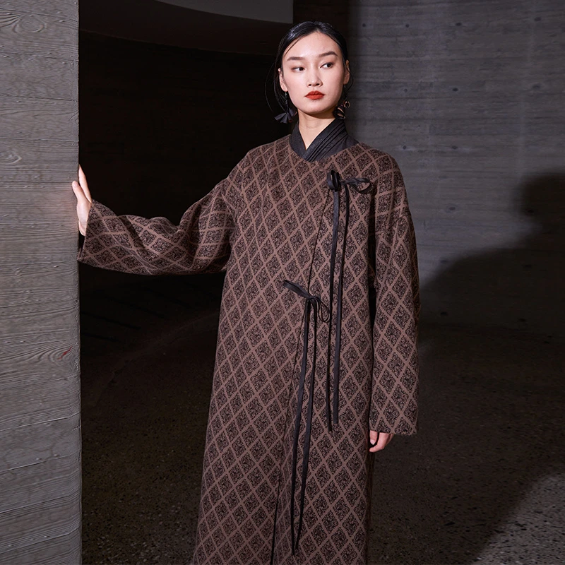 界内界外原创设计复古大廓形双面呢加长大衣外套J23D812