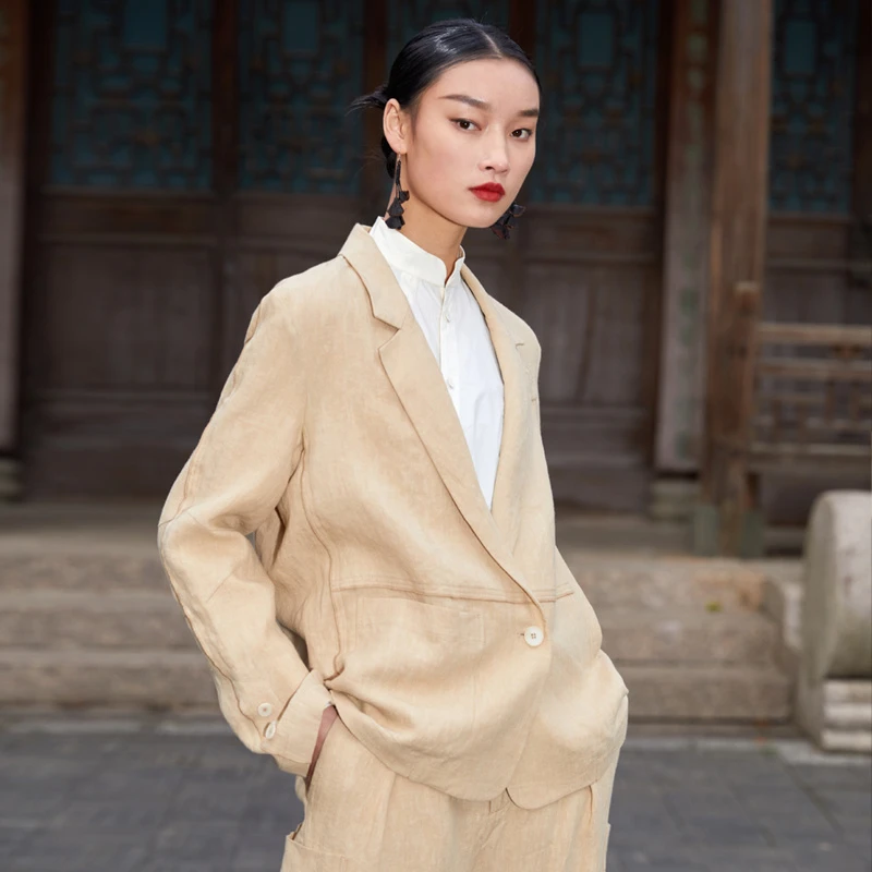 界内界外原创设计感文艺范长袖通勤薄款直筒西装外套春季J21D030