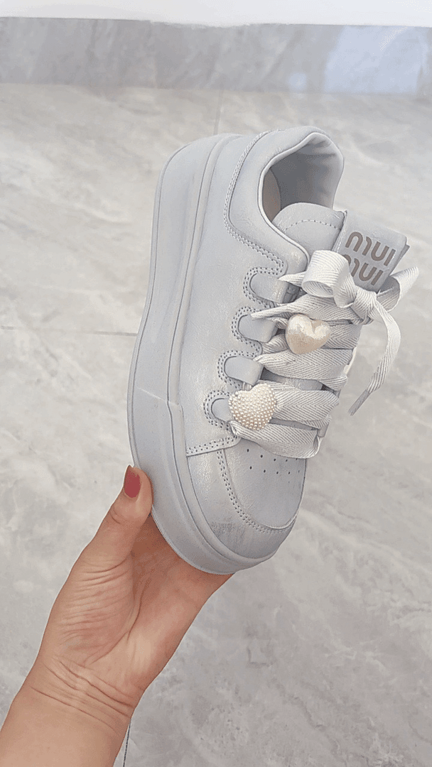 四季款女士小白鞋休闲运动百搭