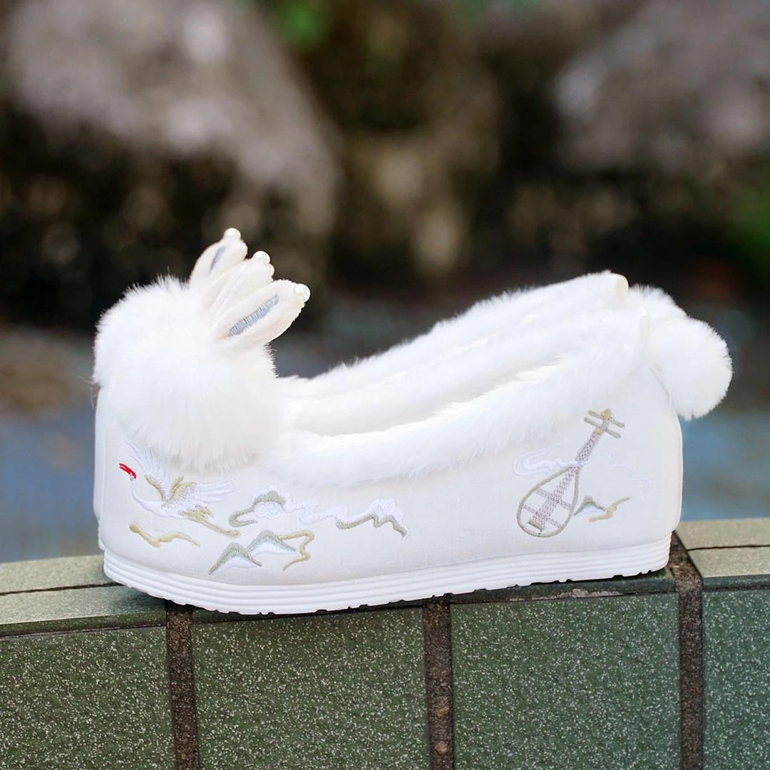 冬季搭配古风汉服棉鞋子女绣花内增高明制古代装布鞋加绒加厚靴子