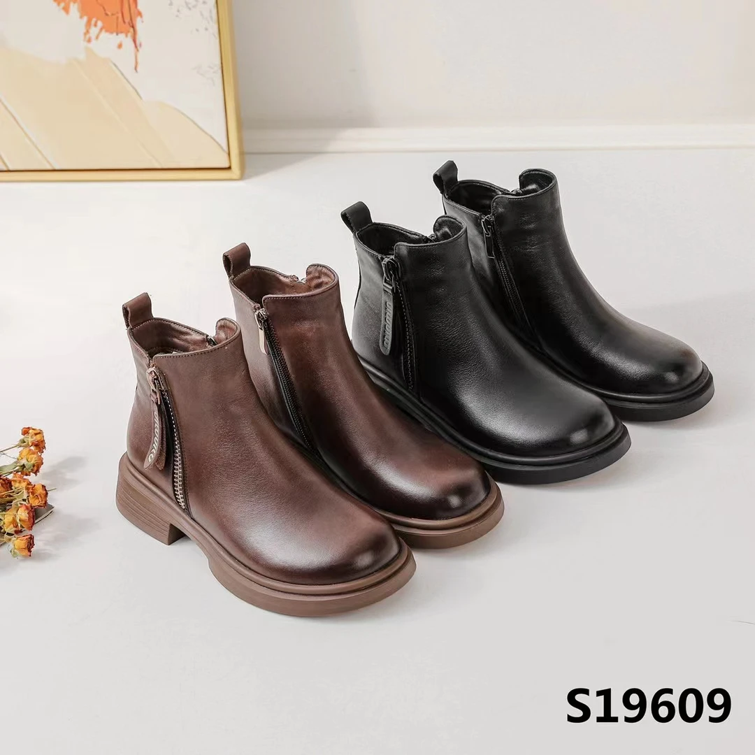 19609牛皮软底时尚筒靴