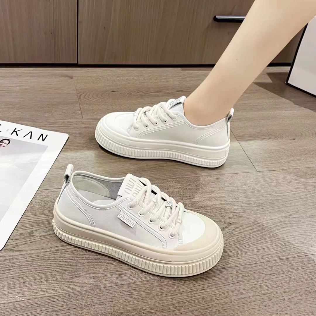 8060真皮轻底休闲女式板鞋(脚宽脚胖拍大一码)