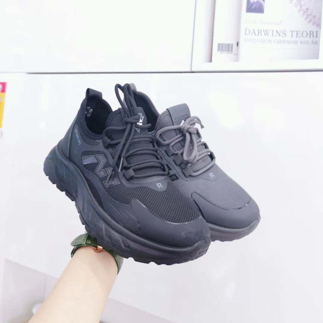 60328飞织网轻底休闲秋季男鞋