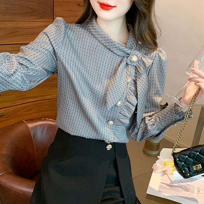 2025春季新款高贵上档次格子衬衫女士泡泡袖法式上衣复古长袖衬衣