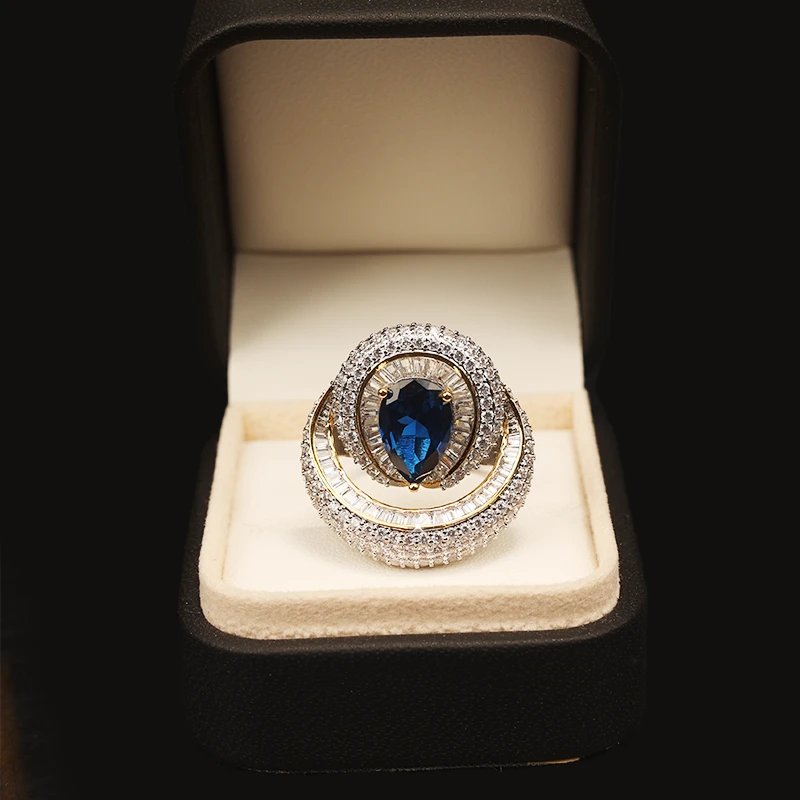 一漾 铜合金合成锆石戒指 设计师款白色戒指