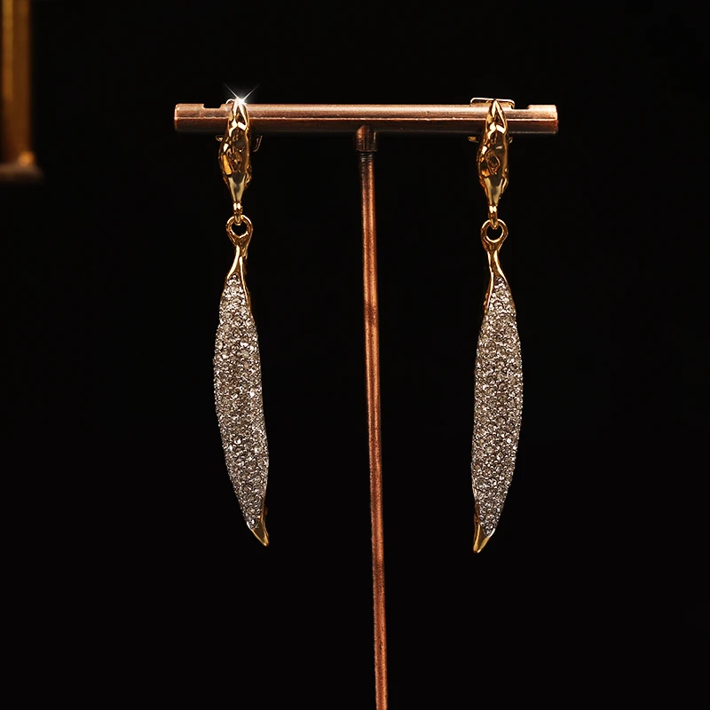 铜合金合成锆石耳饰 一漾 满钻柳叶 耳环