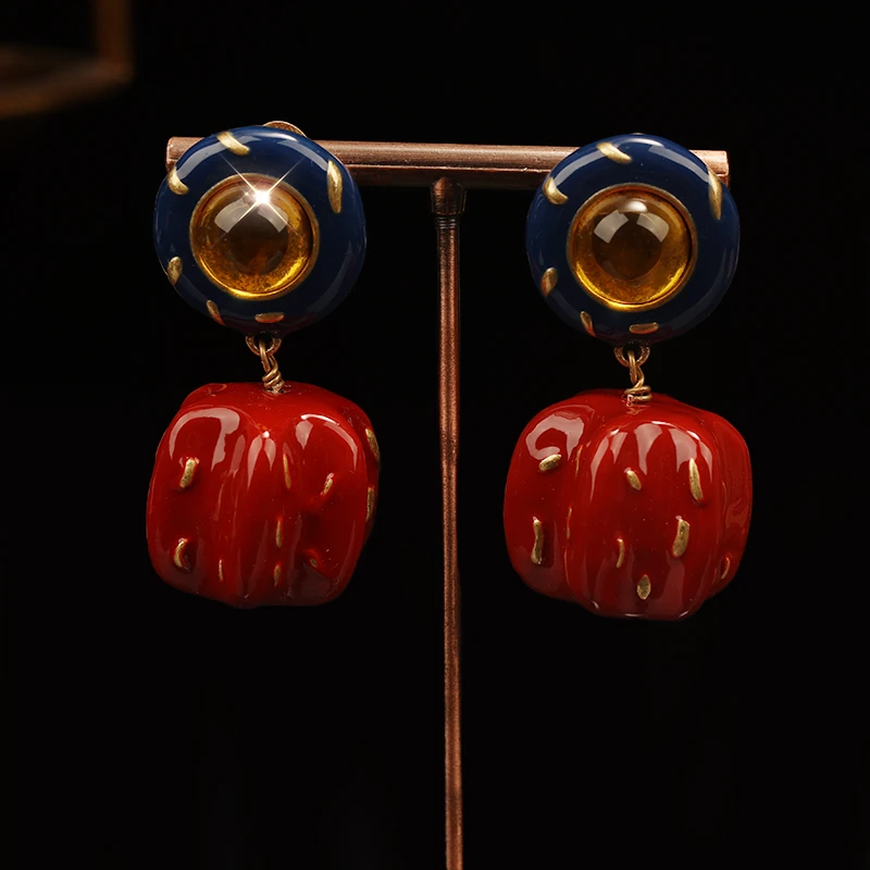 一漾 铜合金合成锆石耳饰 时尚设计 红色耳环