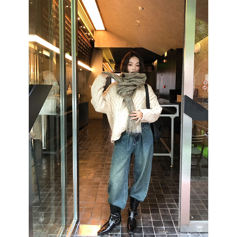 任小艺680g加厚北极绒纱保暖麻花宽松慵懒风休闲百搭圆领毛衣冬