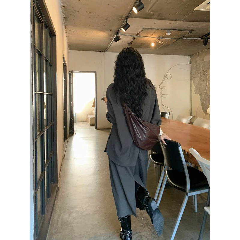 任小艺设计感衬衣女2024春秋新款撞色慵懒风衬衫半身裙套装 A1835