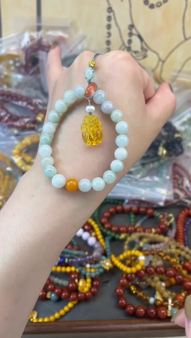 【闪购商品】翡翠挂件未镶嵌145星臻