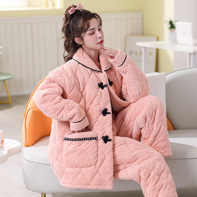 冬季三层加厚绒睡衣女士长袖长裤大码保暖绒家居服翻领中式套装