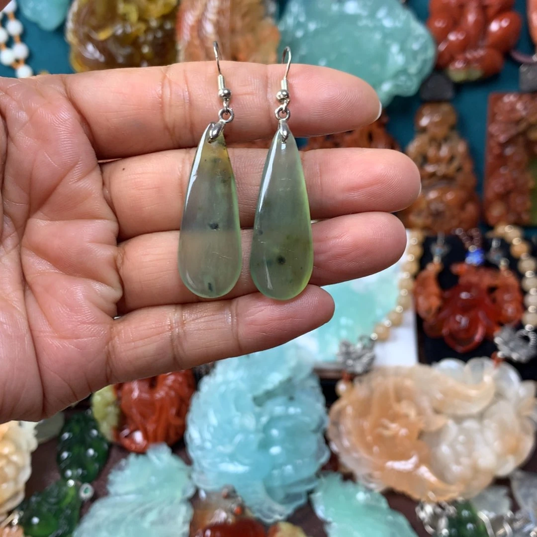 蛇纹石玉耳坠未镶嵌