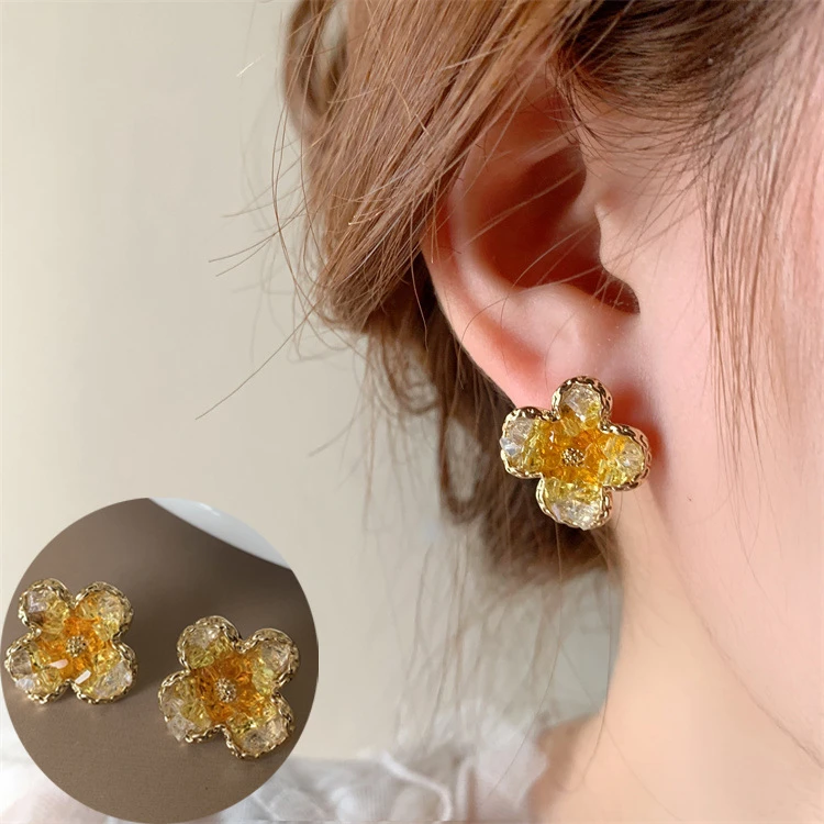 2023新款小清新花朵耳环女小众设计感高级耳钉绿色花花甜美耳饰品