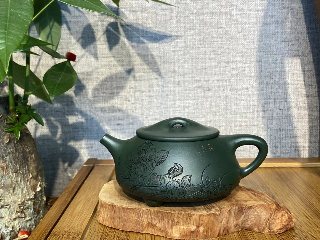 香荷石瓢紫砂壶-墨绿泥-赵信军-180CC全手工
