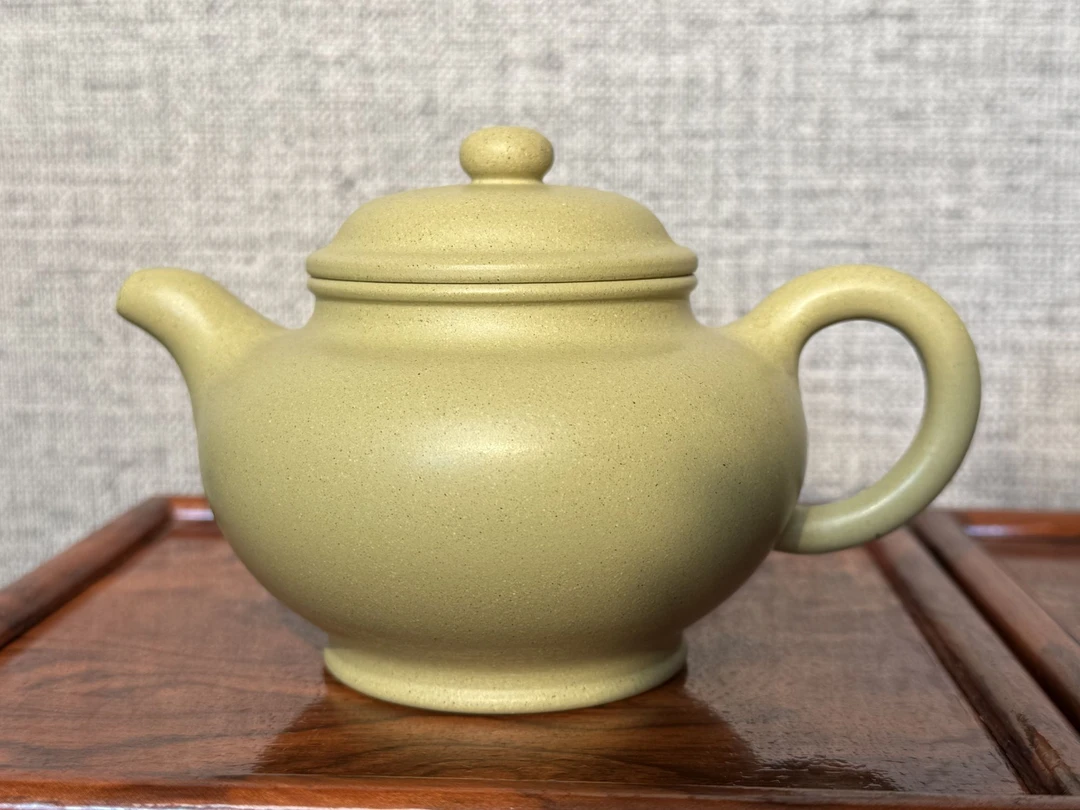 掇只紫砂壶-本山绿泥-周老师-240CC全手工