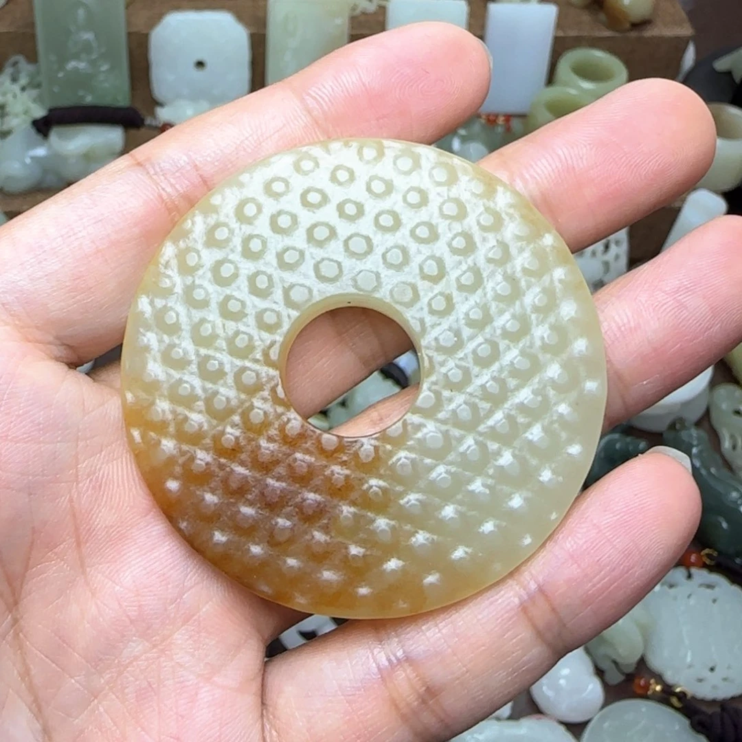 和田玉挂件未镶嵌