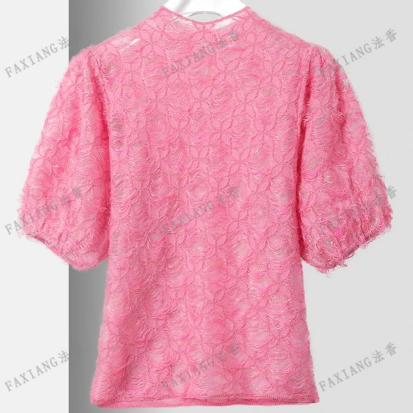 FAXIANG/法香新款气质镂空四叶草中领上衣春夏时尚针织设计师款