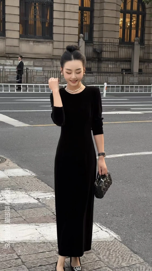 【连衣裙】JINGJIE STUDIO敬姐 秋冬款轻奢气质显瘦丝绒连衣裙 9596