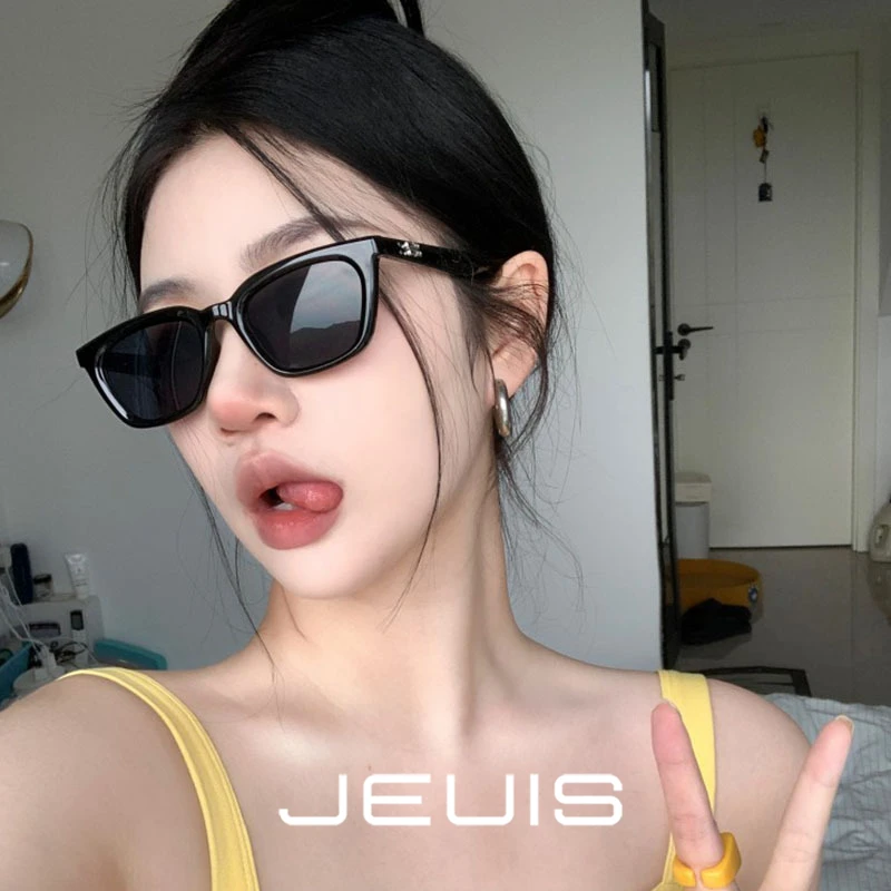 墨镜女款2025新款女款防紫外线街拍照大框防嗮太阳眼镜高级感网红