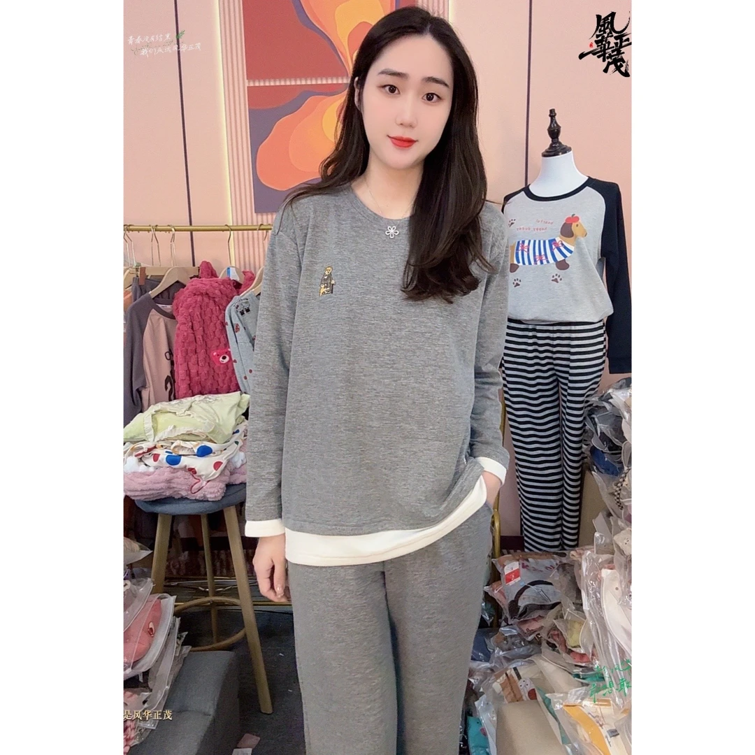 睡衣女冬季新款羊绒保暖舒适圆领休闲可外穿家居服套装（灰色小熊）