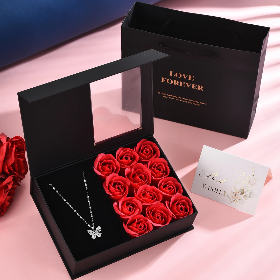 钛钢项链 七夕情人节礼盒装简约情侣母亲生日轻奢小礼物蝴蝶项链