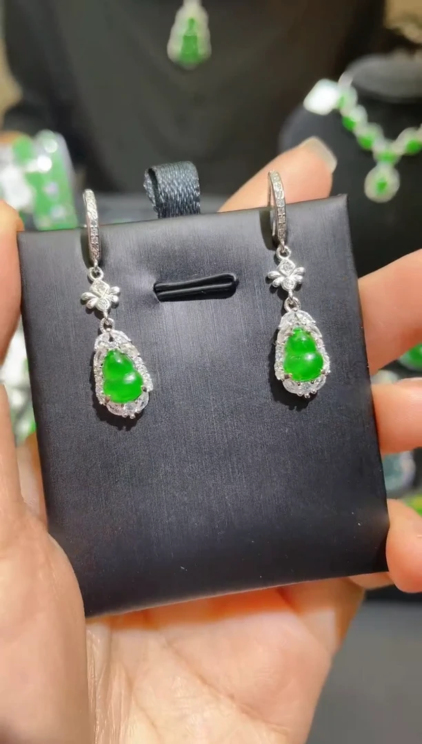 【闪购商品】翡翠耳饰银S925镶嵌A7