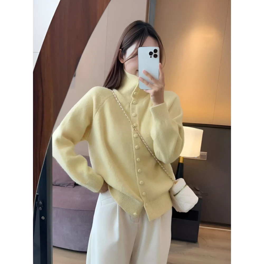 慵懒感软糯高领针织开衫秋冬新款时尚单排扣毛衣宽松长袖外穿上衣