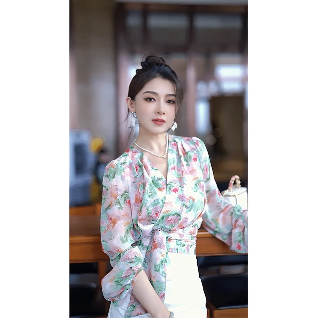 欧货设计感温柔气质法式复古系带V领印花长袖上衣白色包臀裙套装