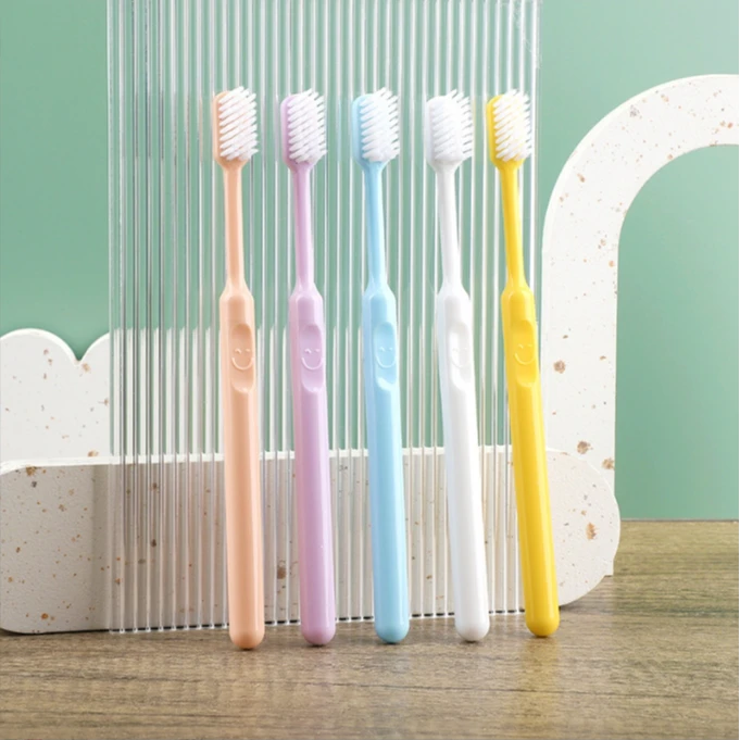【贰拾支装】牙刷糖果色笑脸软毛牙刷桶装-B1