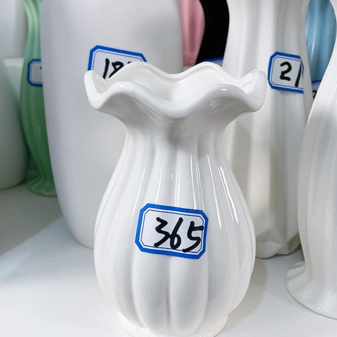 【闪购商品】陶瓷瓶365号微瑕亮釉高15cm