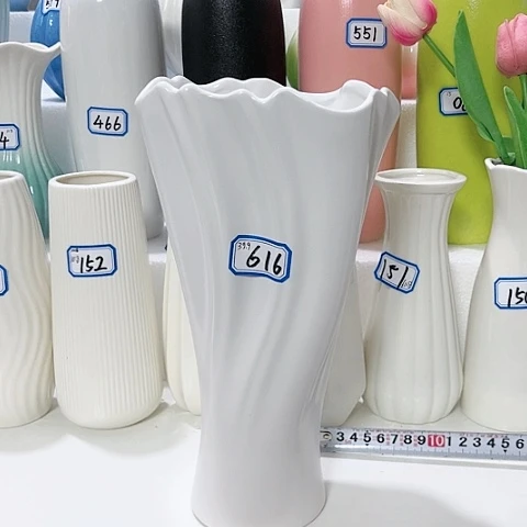 摆件616号亮釉陶瓷高27厘米