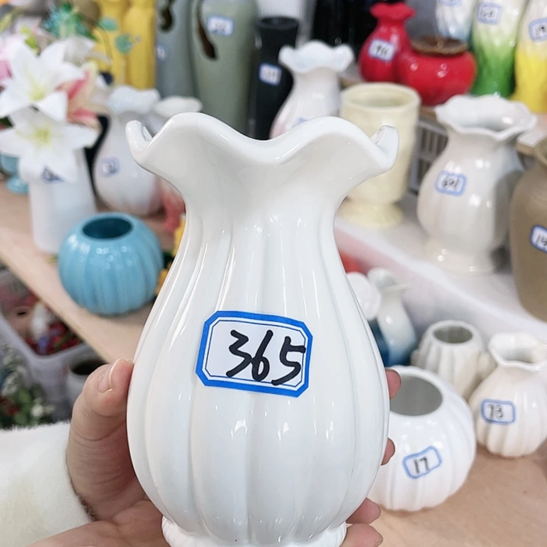 【闪购商品】陶瓷瓶365号微瑕亮釉高15cm