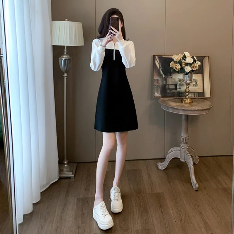 赫本风卫衣气质连衣裙2024新款女春秋赫本风显瘦气质减龄洋气裙子