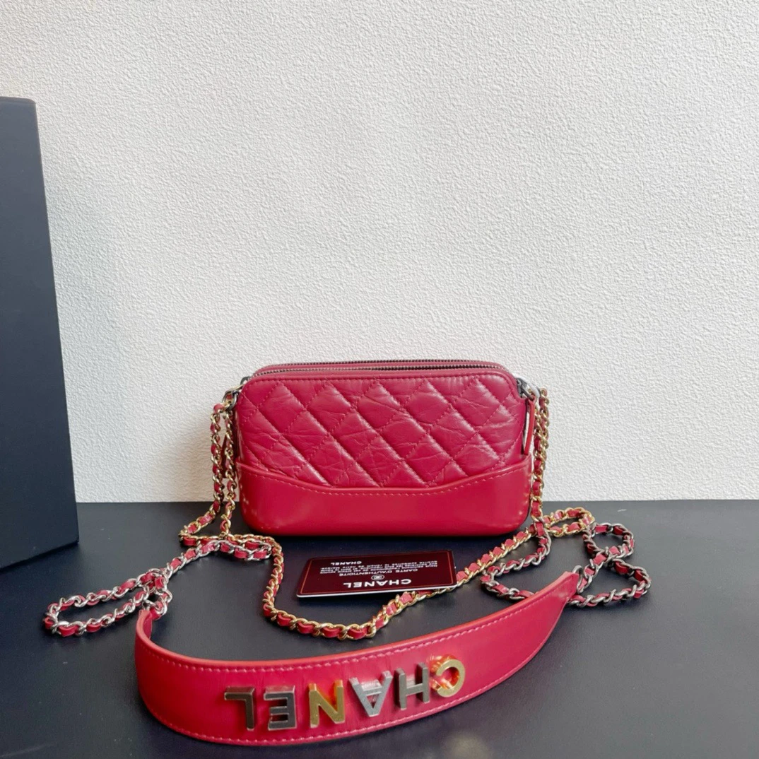 95新 Chanel/香奈儿 98新 奢总管/mini流浪包/29开有卡